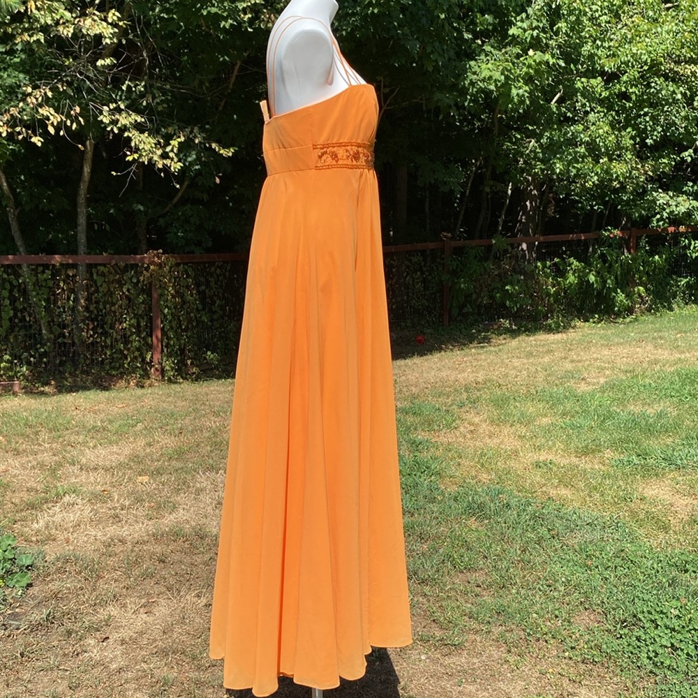 David’s Bridal sunny orange pleated beaded waist lined event dress size 10 - Picture 5 of 8